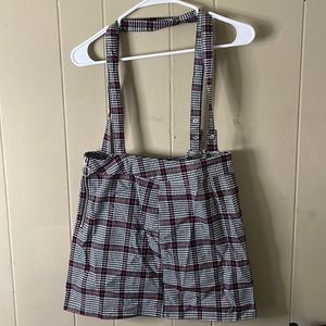 Suspender skirt